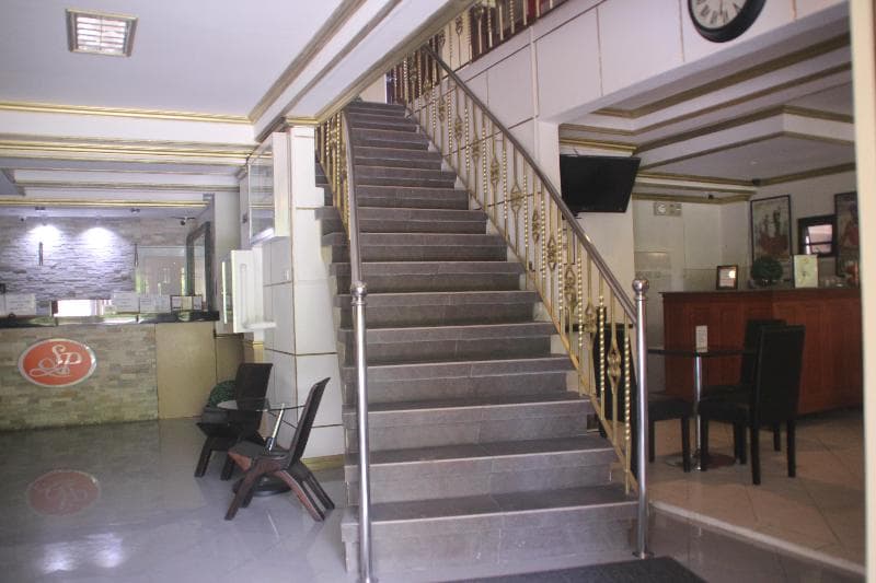 Spring Plaza Hotel 4