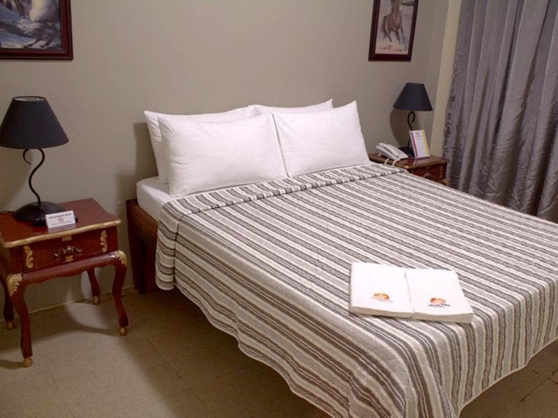 Spring Plaza Hotel 5