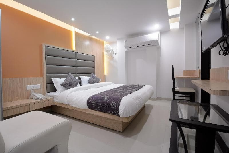 Hotel One Up 2