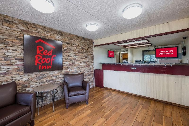 Red Roof Inn Jackson Downtown - Fairgrounds photo 1
