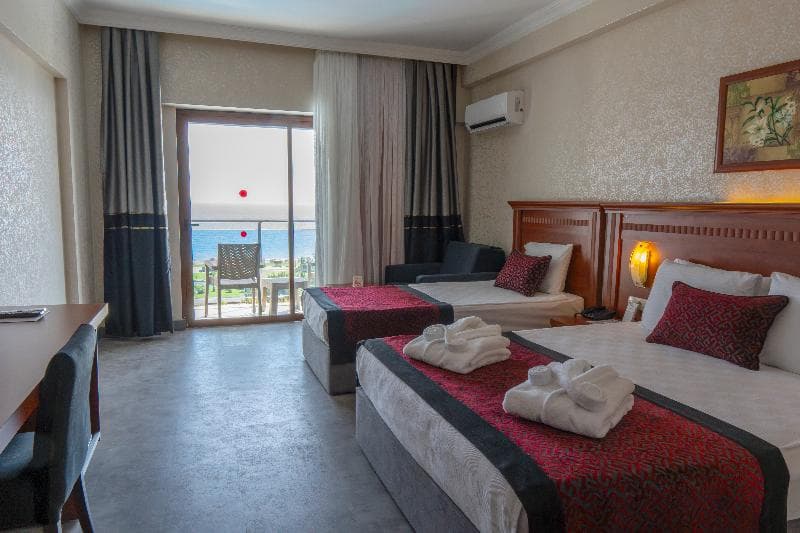 Casa Fora Beach Resort 4