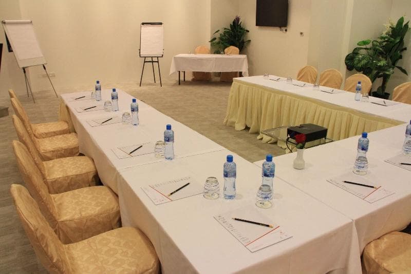 Gulf Suites Hotel Amwaj photo 1