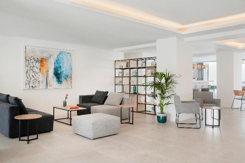 Aparthotel Marina Drach 4