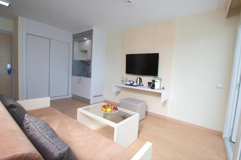Hl Suites Nardos - Only Adults 2