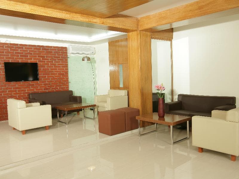 Richmond & Suites 3