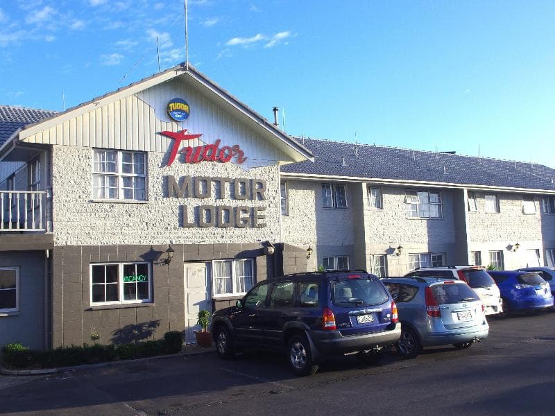 Tudor Motor Lodge main