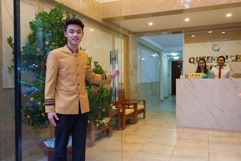 Queen Light Hotel 2