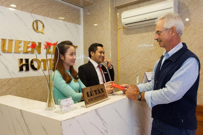 Queen Light Hotel 4
