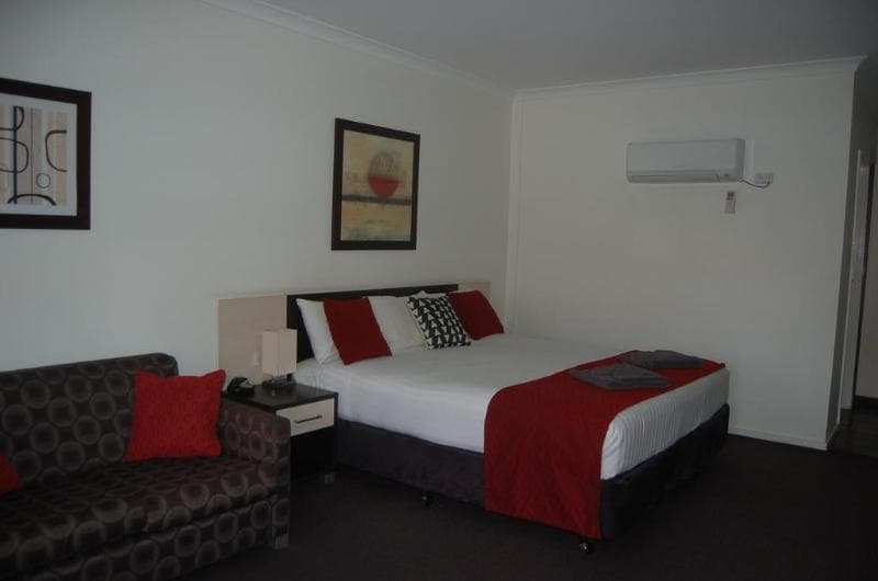 Horsham Mid City Court Motel 3