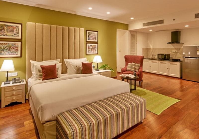 The Waverly Hotel & Residences 4
