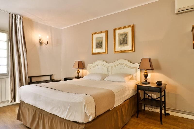Hôtel Du Midi 3