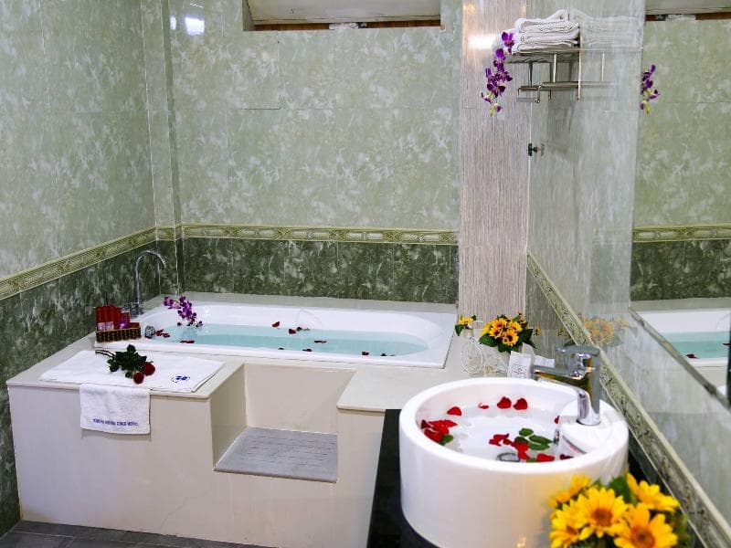Thanh Hoang Chau Hotel 4