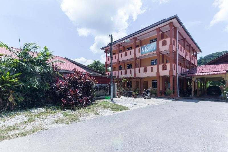 Lot 33 Boutique Hotel main