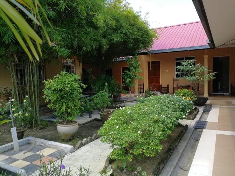 Lot 33 Boutique Hotel 4