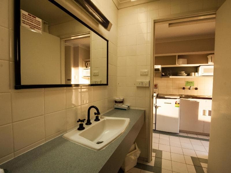 Parklane Motel 4