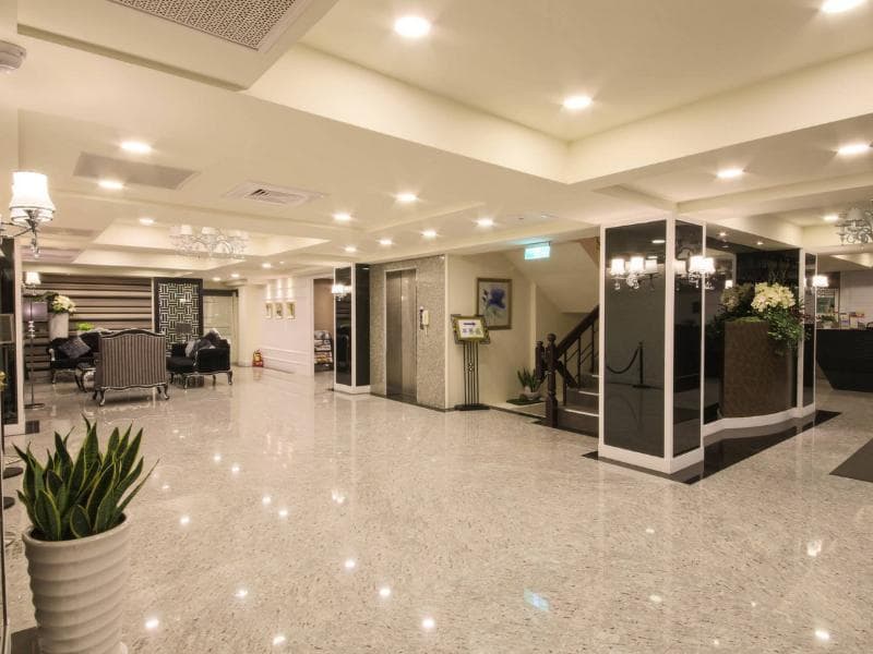 True Friend Hotel 4