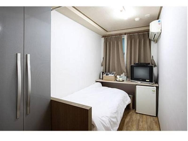 Suncity Guest House main