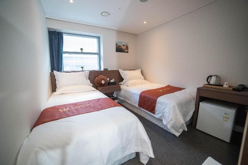 Calistar Hotel main