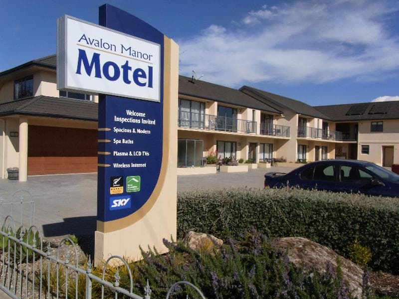 Avalon Manor Motel 2