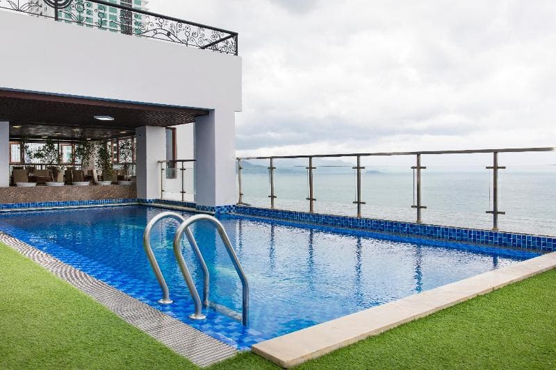 Apus Hotel 4