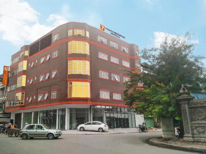7 Days Premium Hotel 4