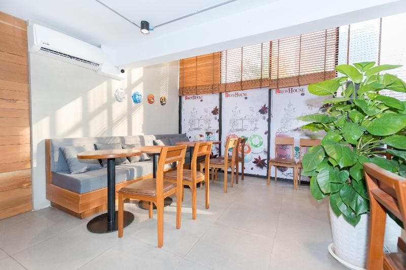7 Days Premium Hotel 5