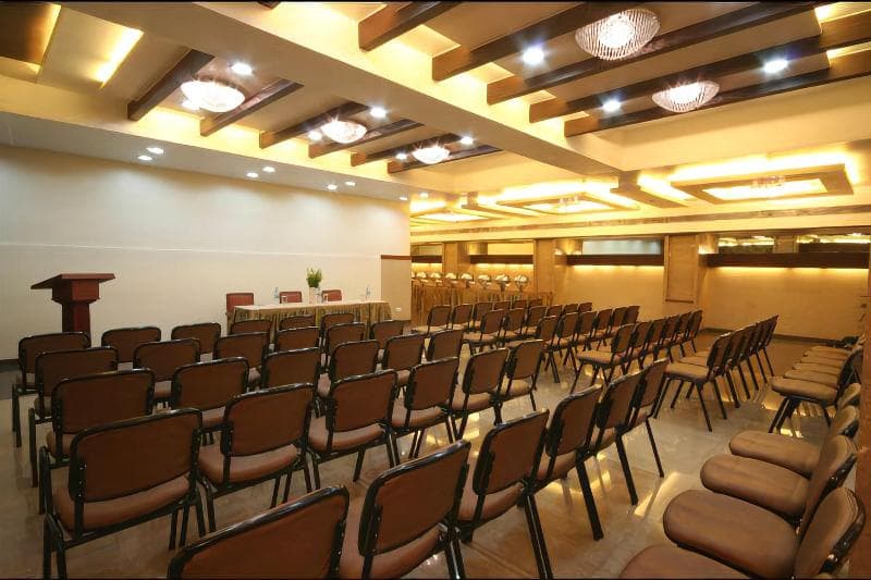 Hotel Dhiraj photo 1
