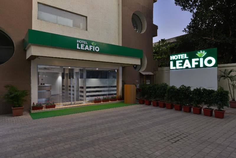 Hotel Leafio Mumbai 4