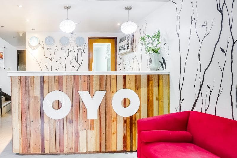 Oyo 406 Royal Parc Inn & Suites 5
