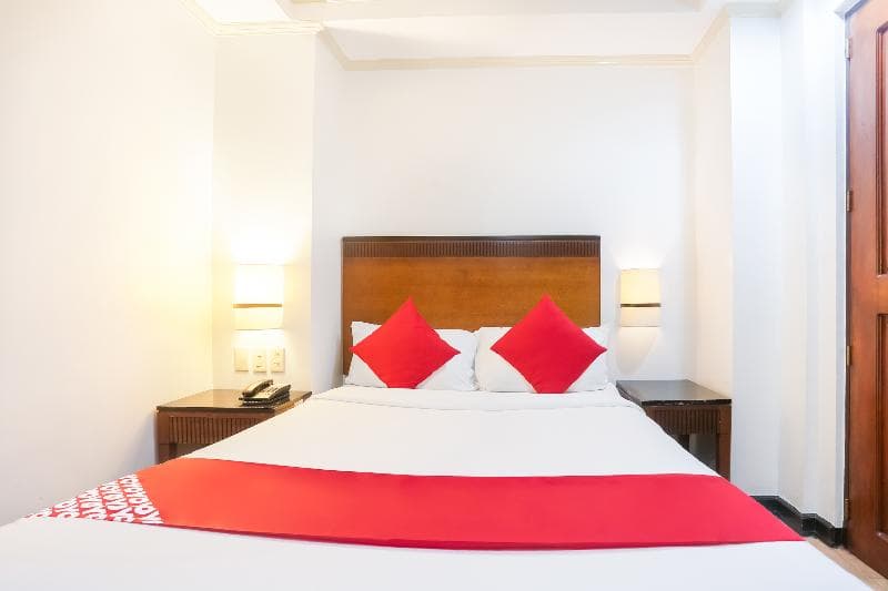 Oyo 406 Royal Parc Inn & Suites photo 1