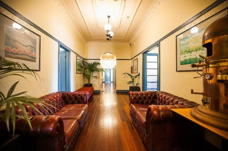 Captain Stirling Hotel 5