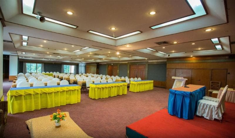 Phrae Nakara Hotel main