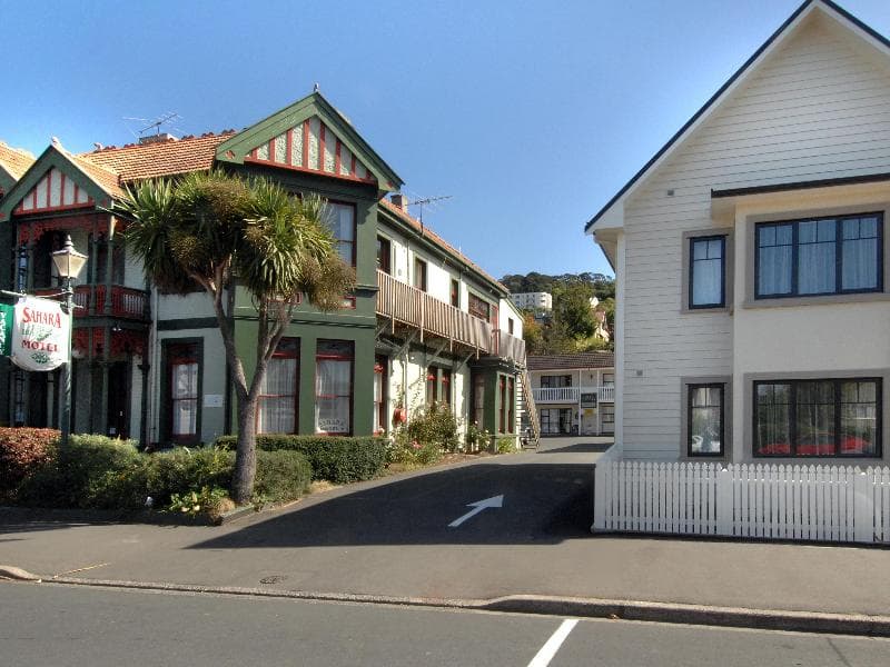 Sahara Guesthouse, Motel & Deluxe Studios main