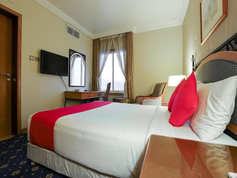 City Plaza Hotel 2