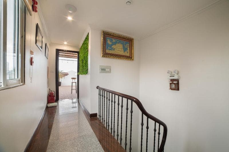 Golden Sail Hotel photo 1