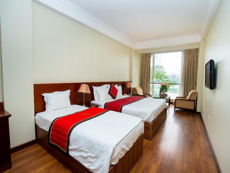 Regal Hotel photo 1