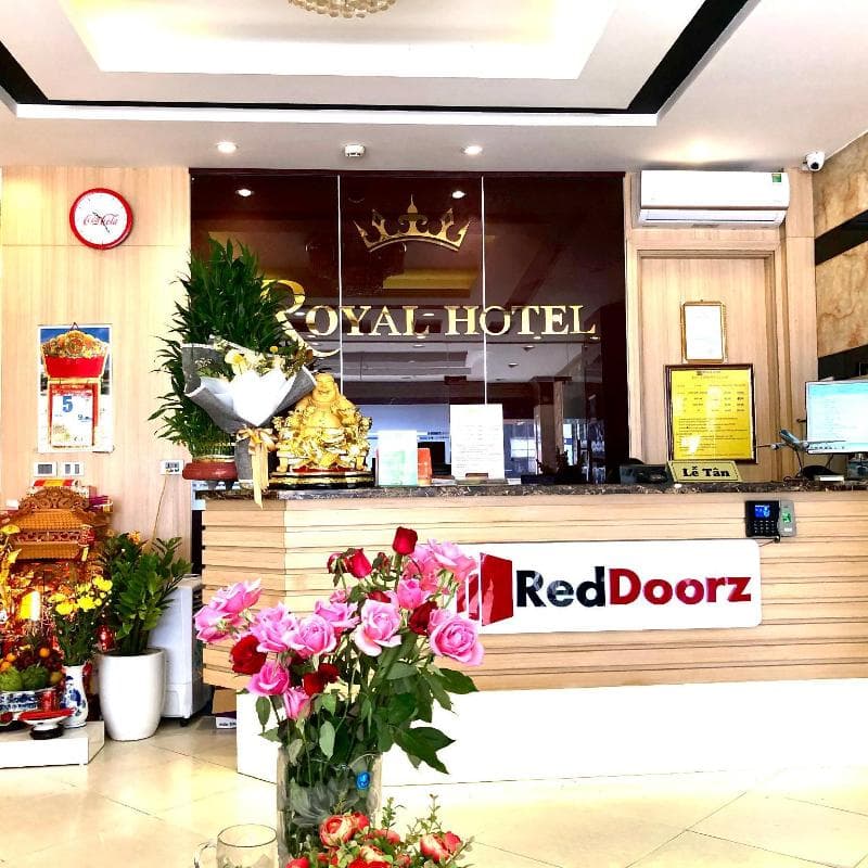 The Royal Hotel 5
