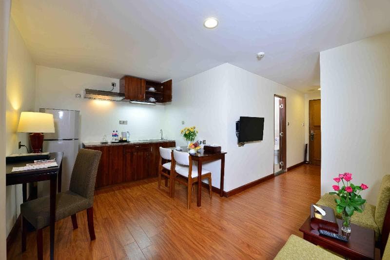 Cherry Hills Hotel 5