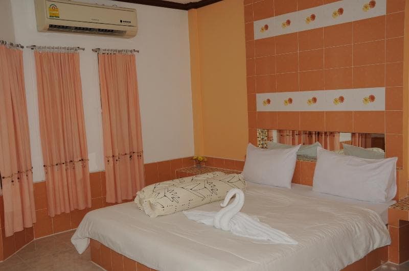 Saraburi Garden Resort 3