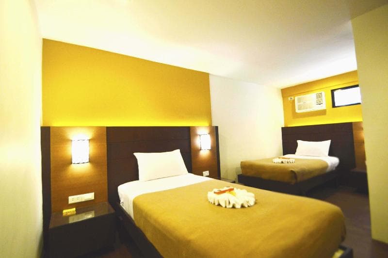 Tacloban Plaza Hotel 5