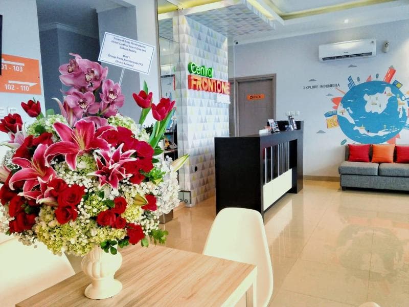 Central Front One Inn Jakarta Airport 3