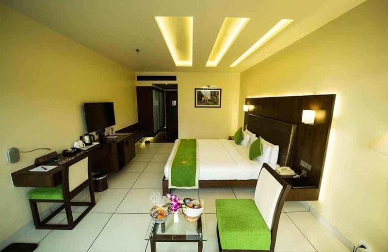 The Gold Beach Resort main