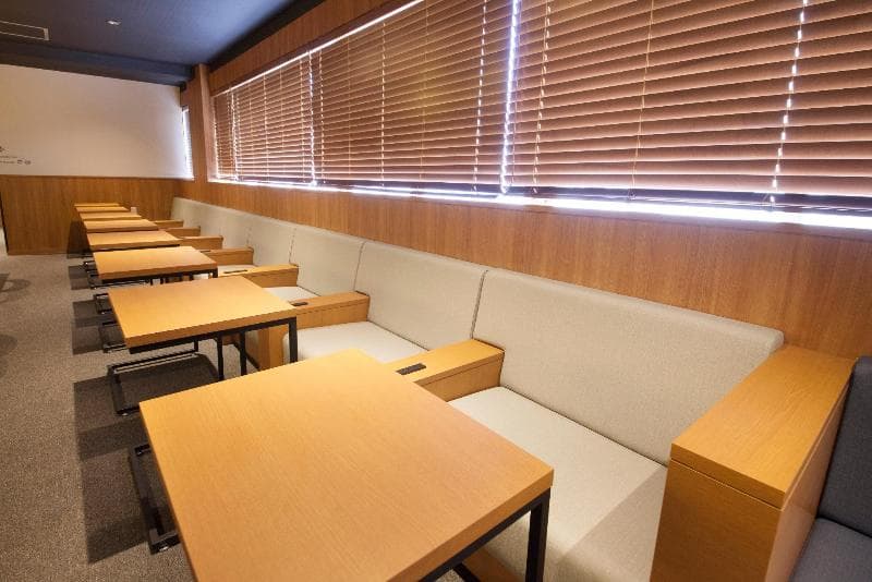 Cabin Inn Himejiekimae 4