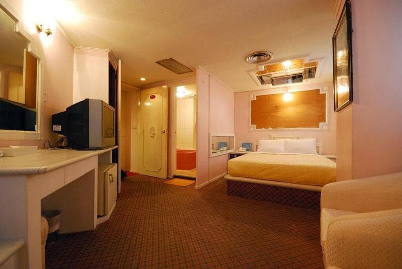 On Sight Inn 4