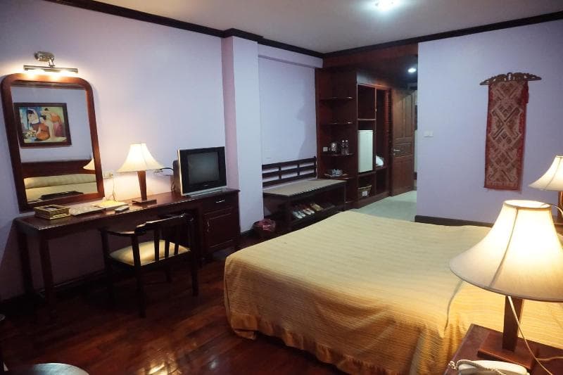 Vansana Riverside Hotel main