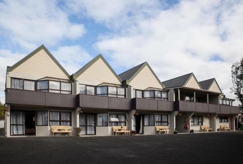 Pembrooke Motor Lodge 3