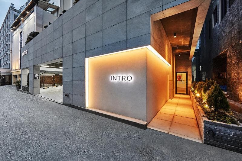 Hotel Intro photo 1