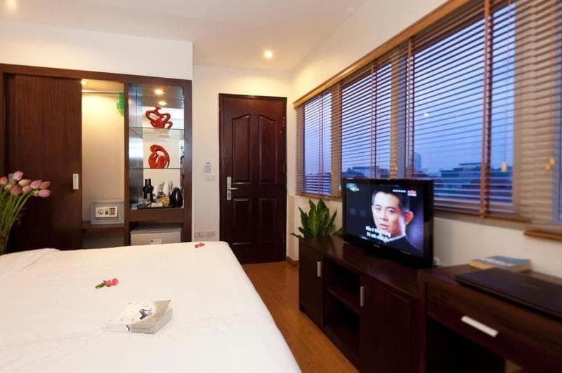 Rising Dragon Legend Hotel main