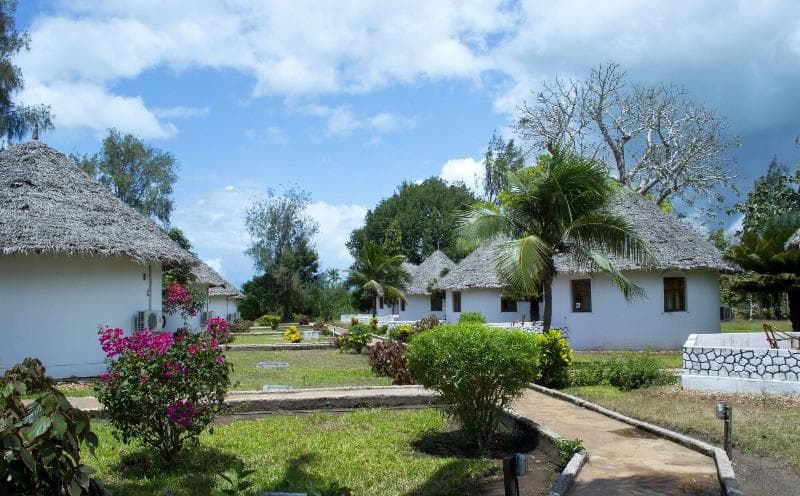 Antonio Beach Hotel And Spa 5