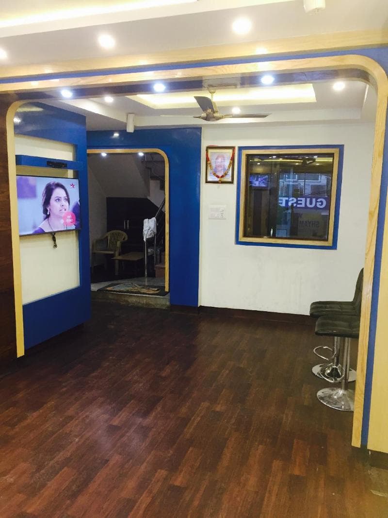Hotel Pink City main